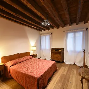  Apartment Mercerie E Capitello